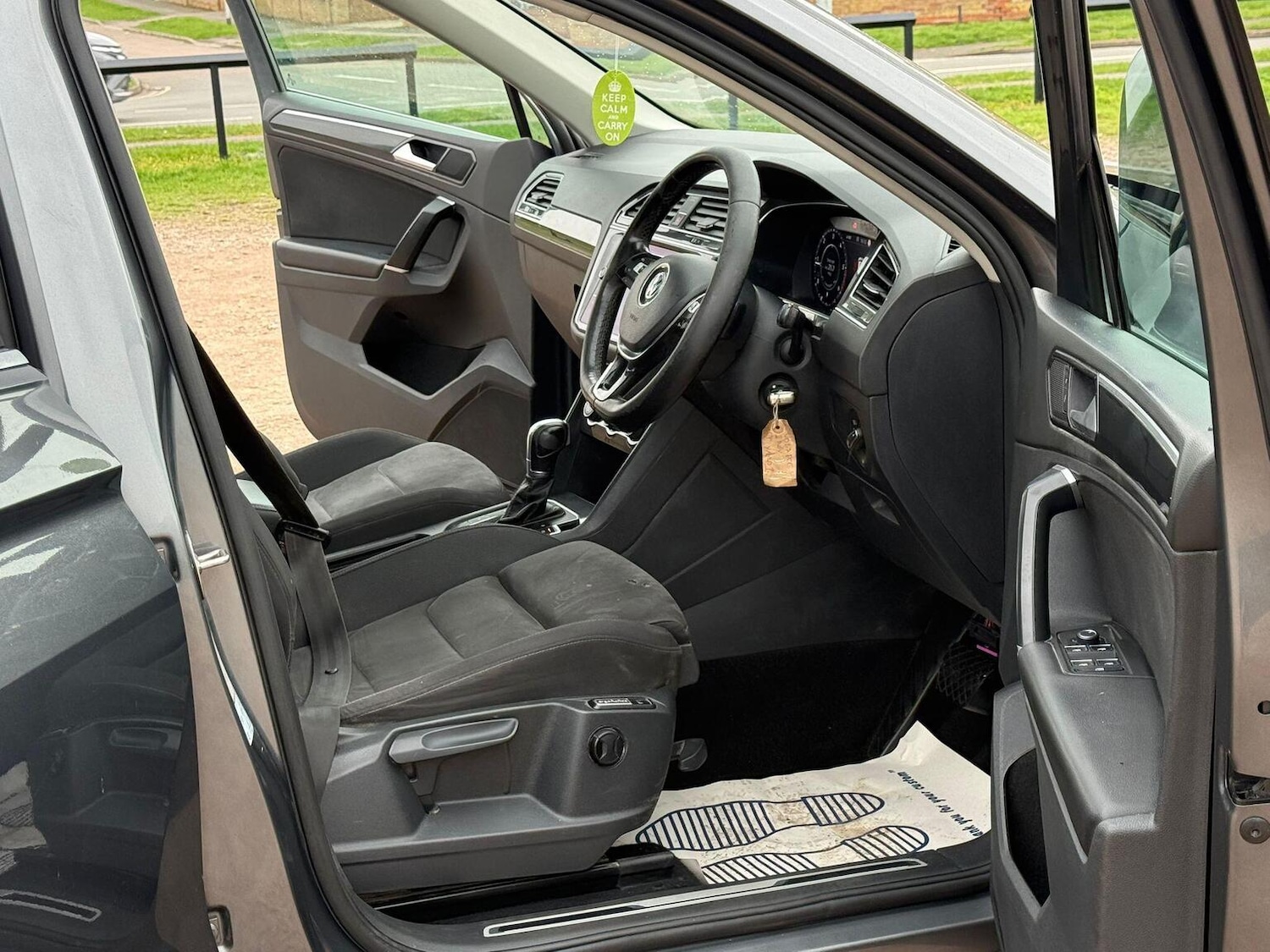 Used Volkswagen Tiguan 2017 for sale - 77915757: Photo 12