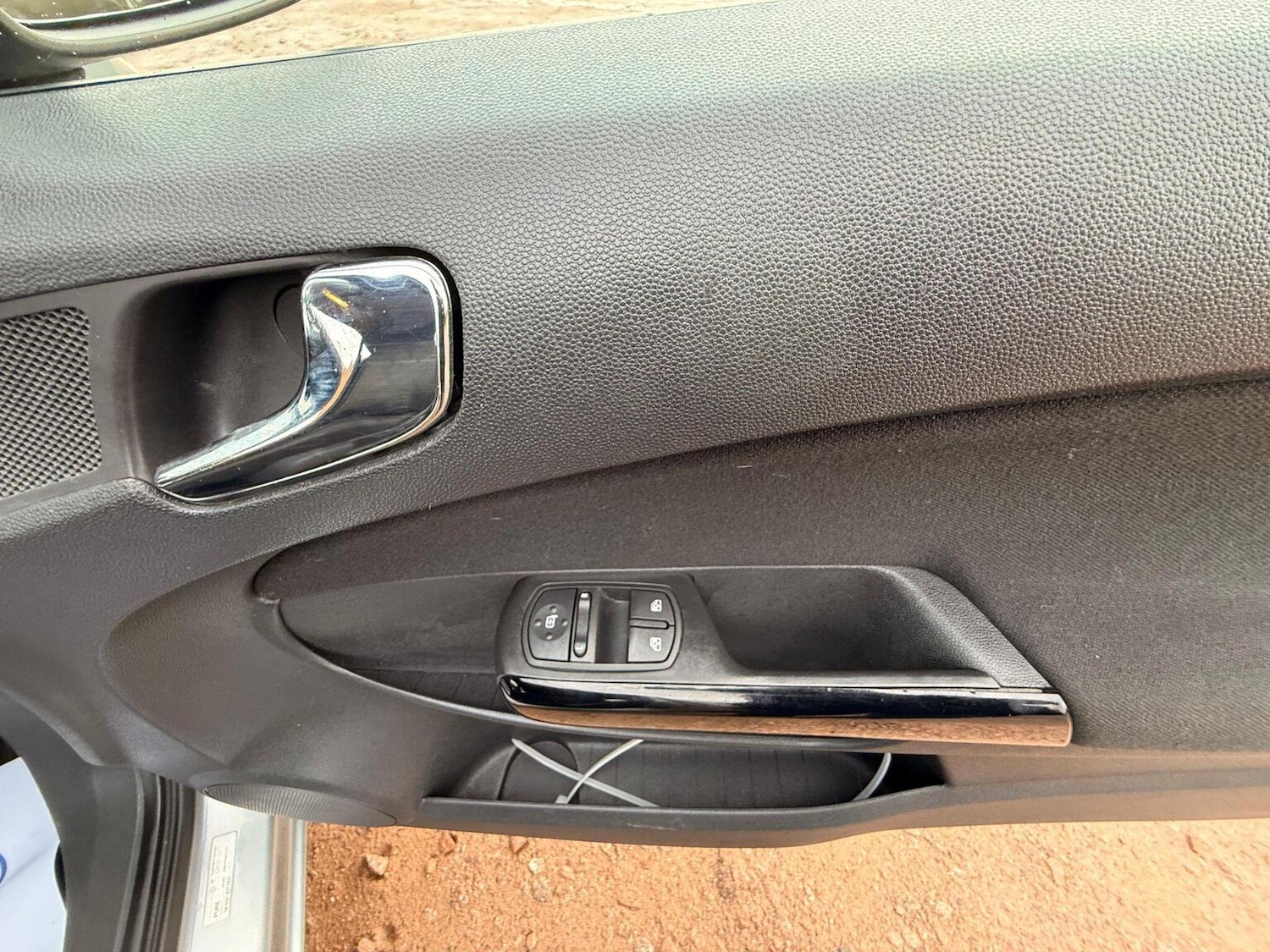 Used Vauxhall Corsa 2013 for sale - 77567531: Photo 22