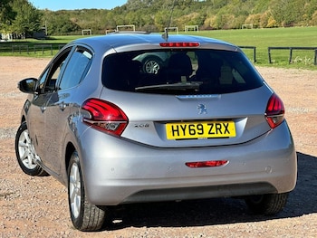 Used Peugeot 208 2019 for sale - 76293244: Photo