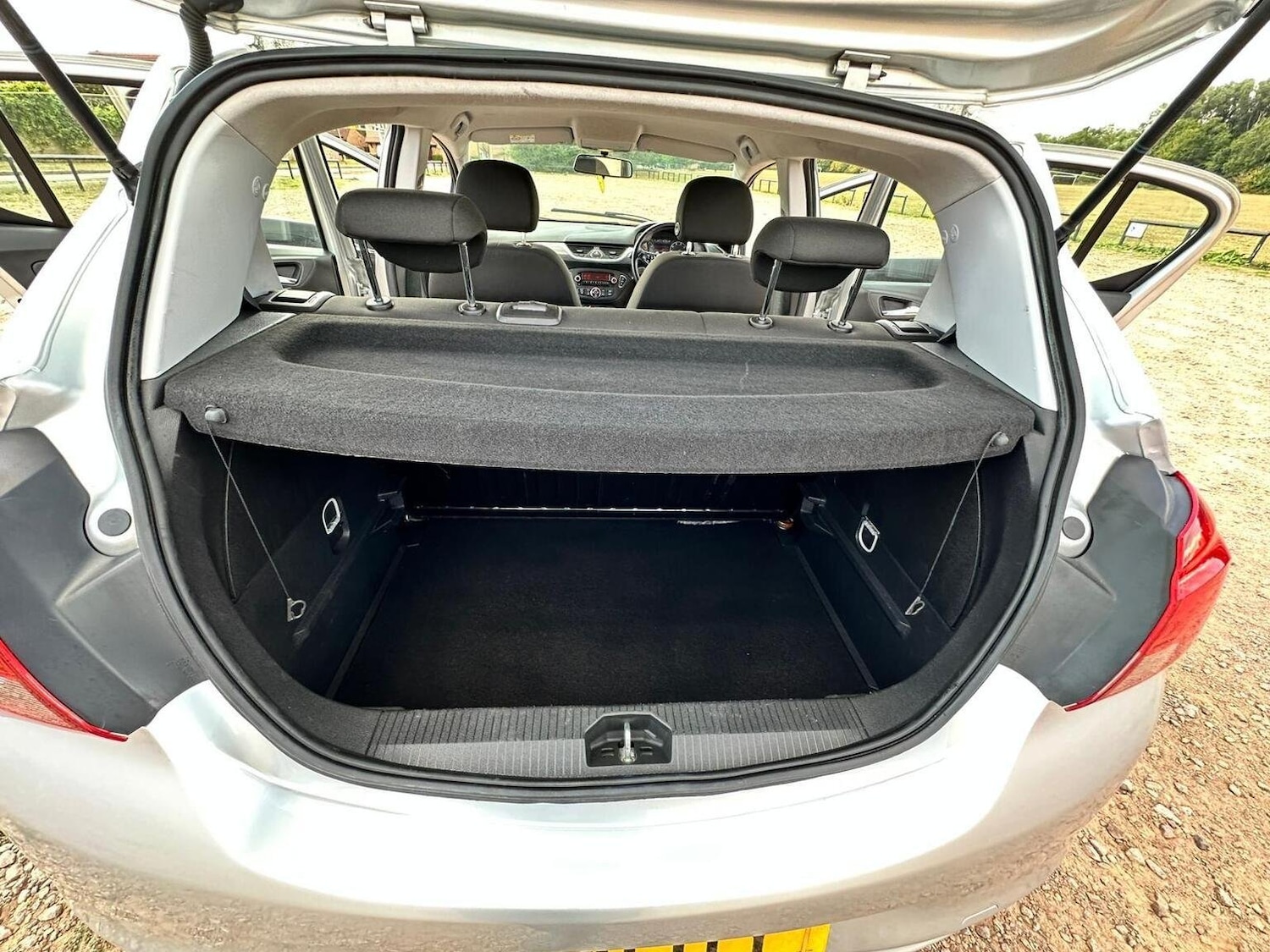 Used Vauxhall Corsa 2015 for sale - 76794322: Photo 31