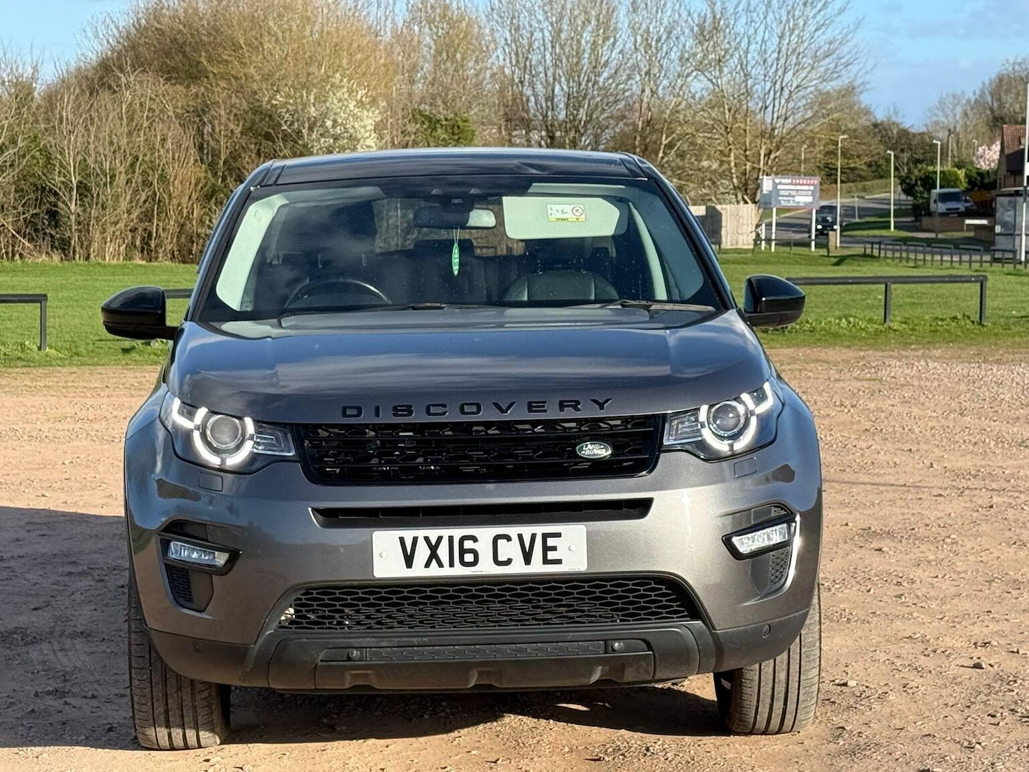 Used Land Rover Discovery Sport 2016 for sale - 77906587: Photo 2