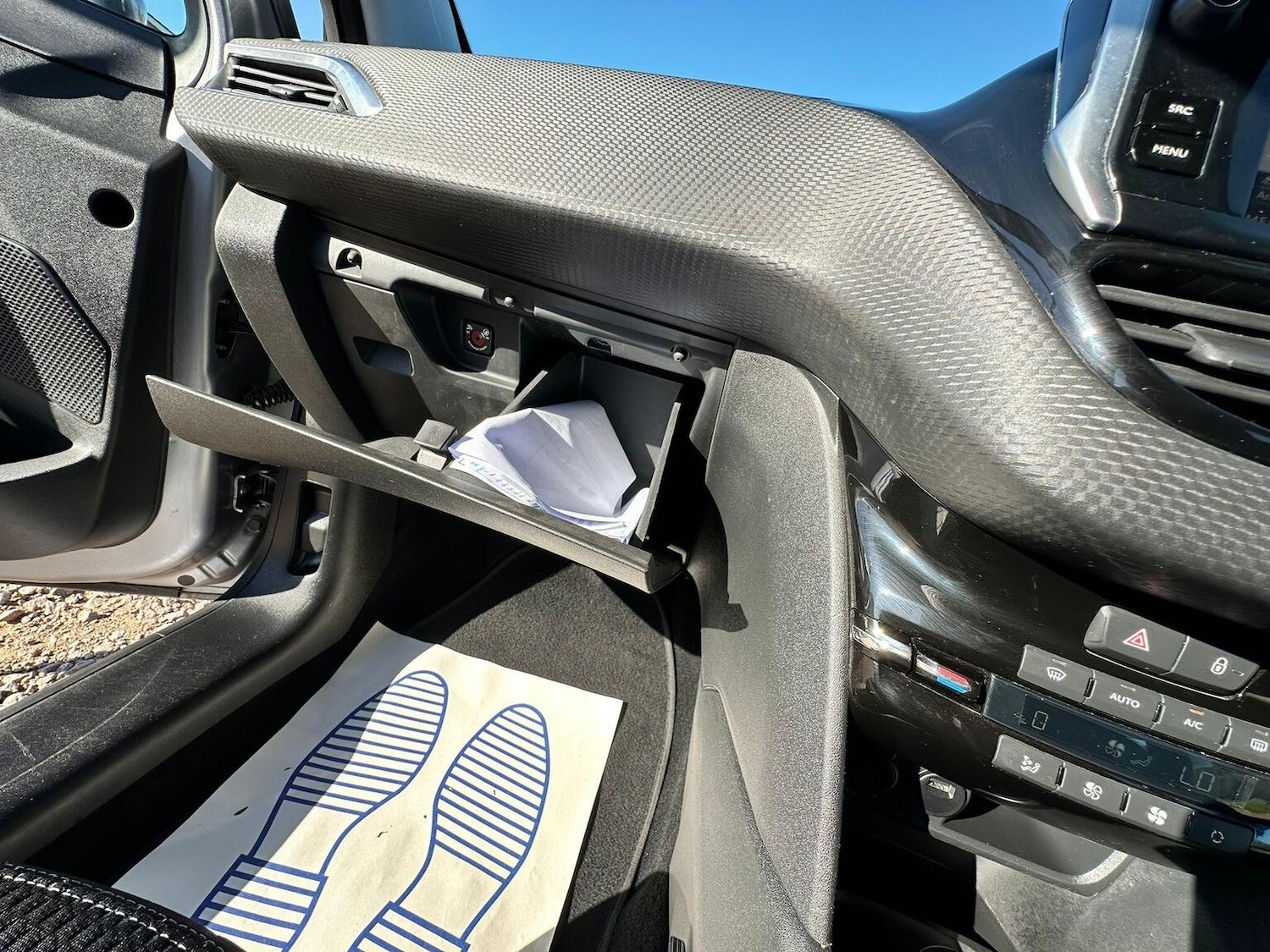 Used Peugeot 208 2019 for sale - 77173086: Photo 36