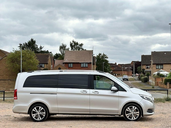 Used Mercedes-Benz V-Class 2017 for sale - 75731289: Photo 11