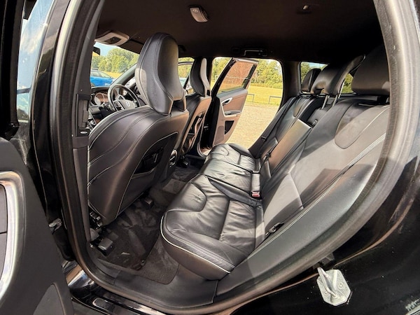 Used Volvo XC60 2016 for sale - 75325647: Photo 31