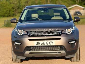 Used Land Rover Discovery Sport 2017 for sale - 74748346: Photo