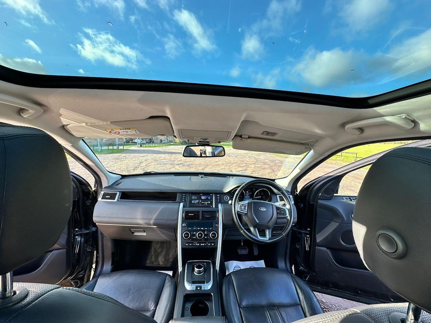 Used Land Rover Discovery Sport 2017 for sale - 77173017: Photo 15