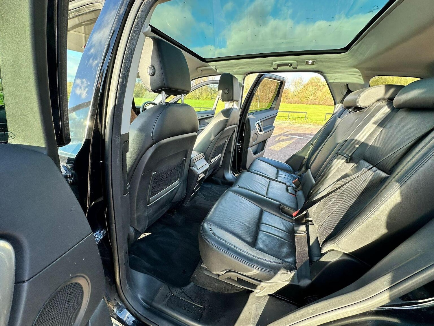 Used Land Rover Discovery Sport 2017 for sale - 77173017: Photo 22