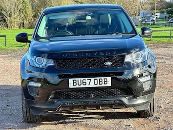 Used Land Rover Discovery Sport 2017 for sale - 77173017: Photo