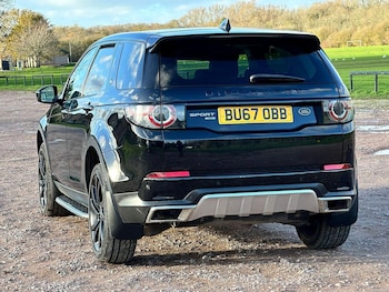 Used Land Rover Discovery Sport 2017 for sale - 77173017: Photo