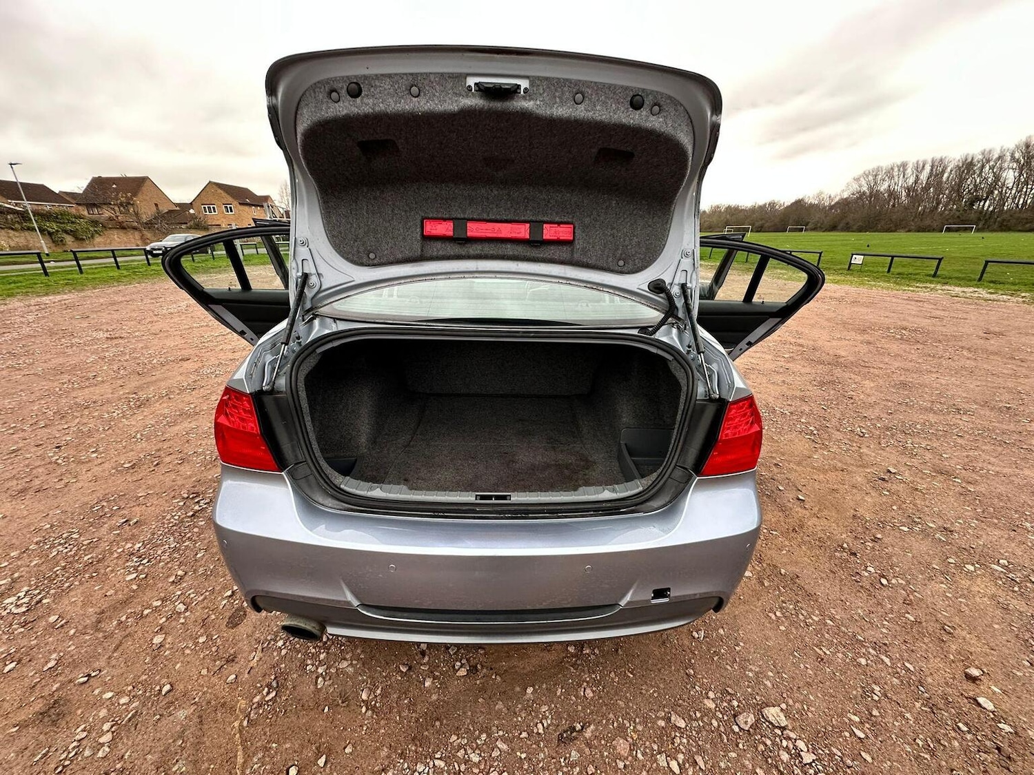 Used BMW 3 Series 2012 for sale - 77173144: Photo 28