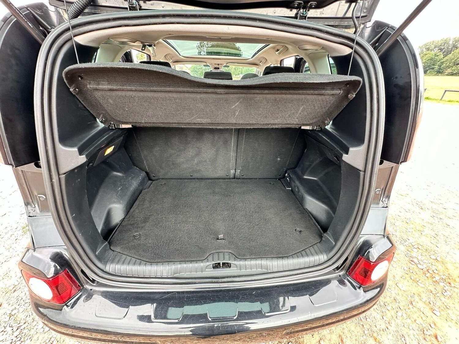 Vehicle 27