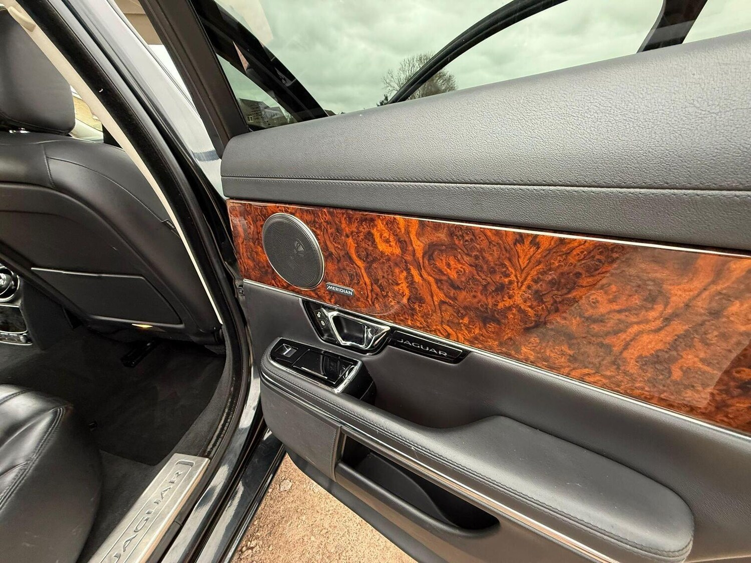 Used Jaguar XJ 2014 for sale - 77906594: Photo 27