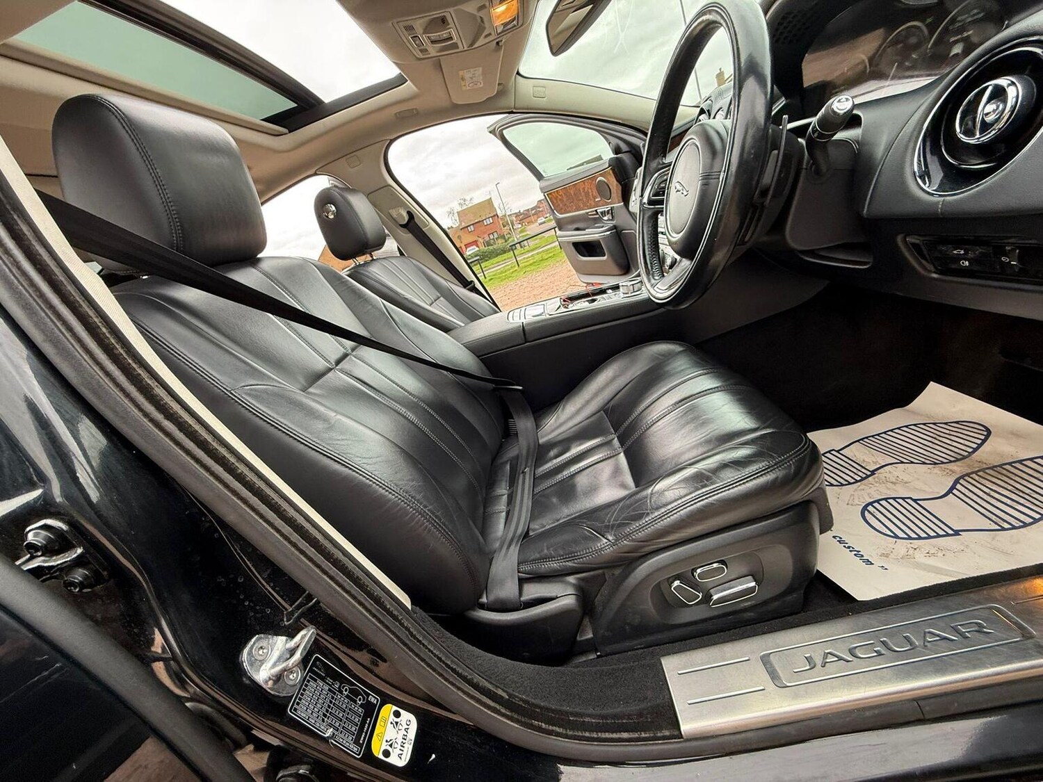 Used Jaguar XJ 2014 for sale - 77906594: Photo 37