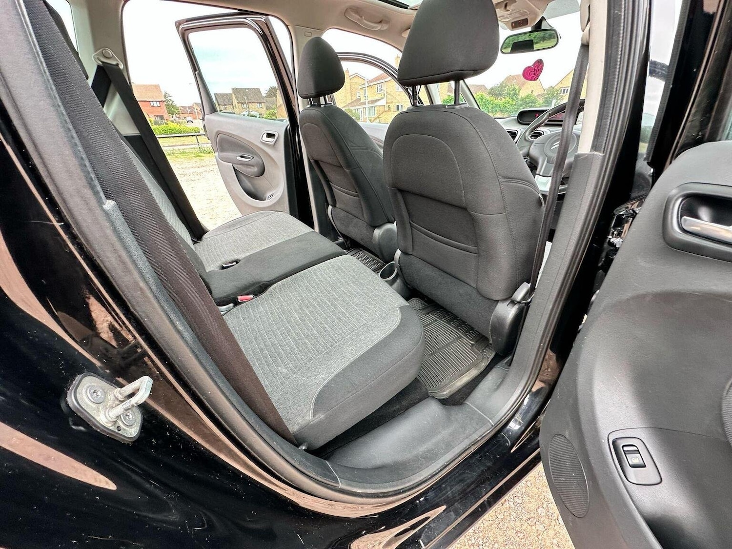 Used Citroen C3 Picasso 2017 for sale - 77173035: Photo 25