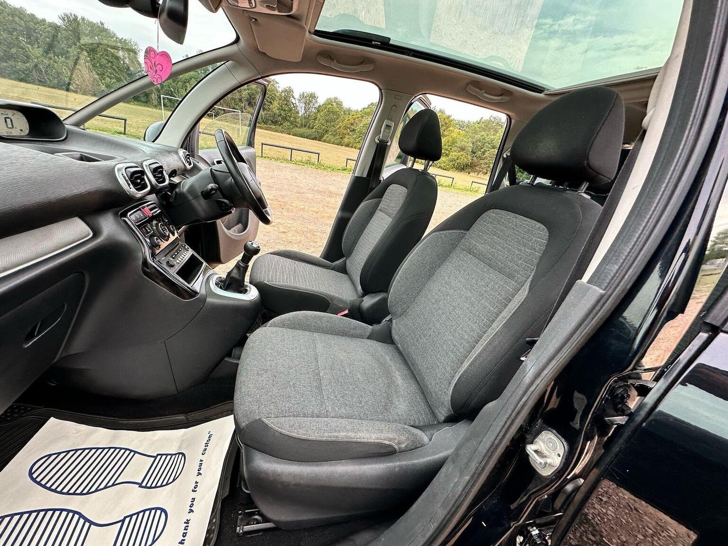 Used Citroen C3 Picasso 2017 for sale - 77173035: Photo 31