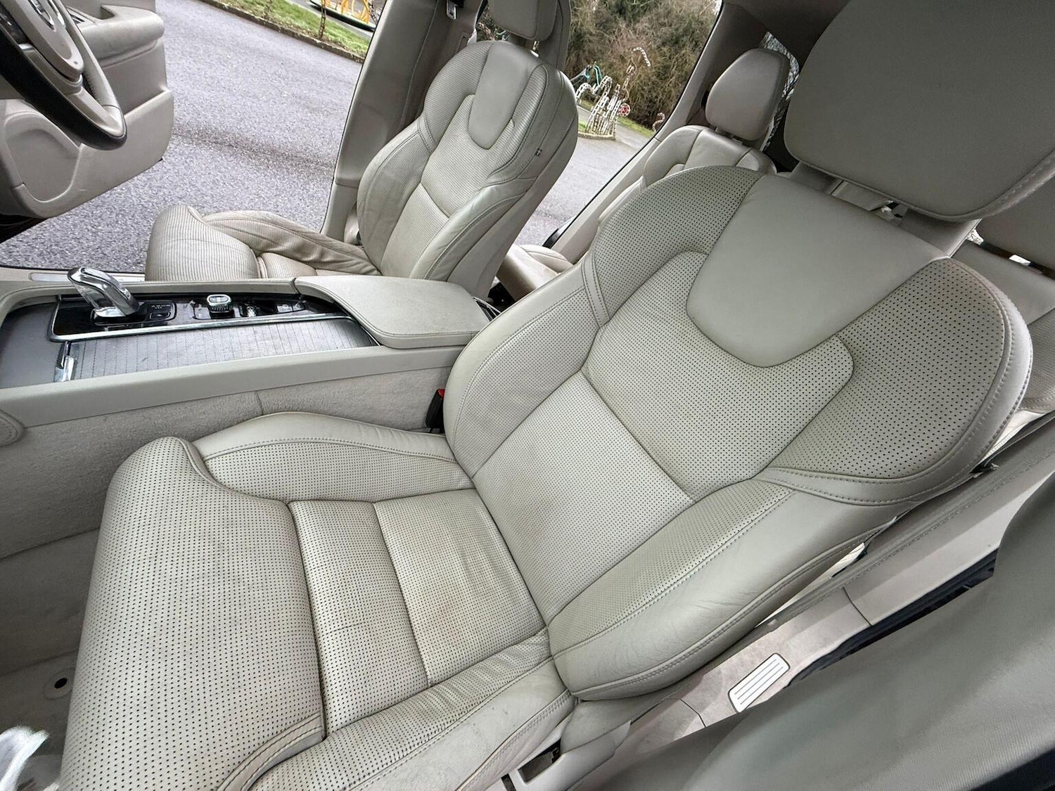 Used Volvo XC90 2015 for sale - 77643753: Photo 35