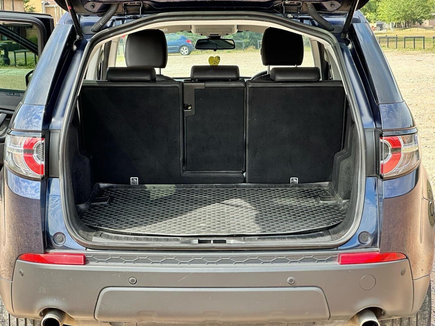 Vehicle 29