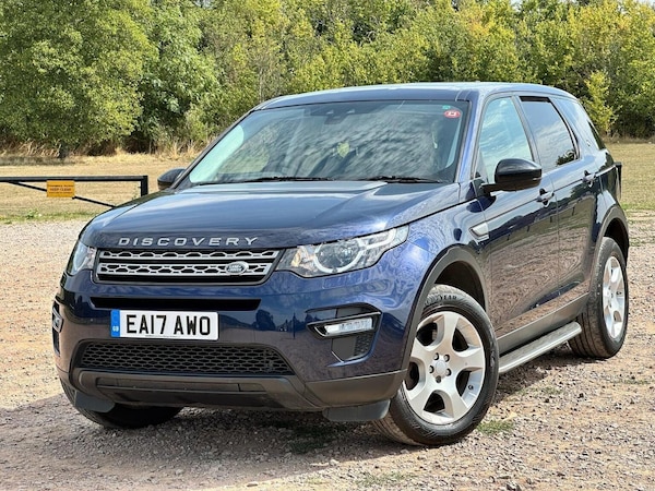 Used Land Rover Discovery Sport 2017 for sale - 75550236: Photo 3