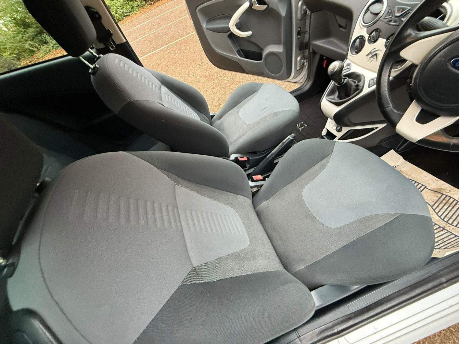 Used Ford Ka 2015 for sale - 77830137: Photo 24