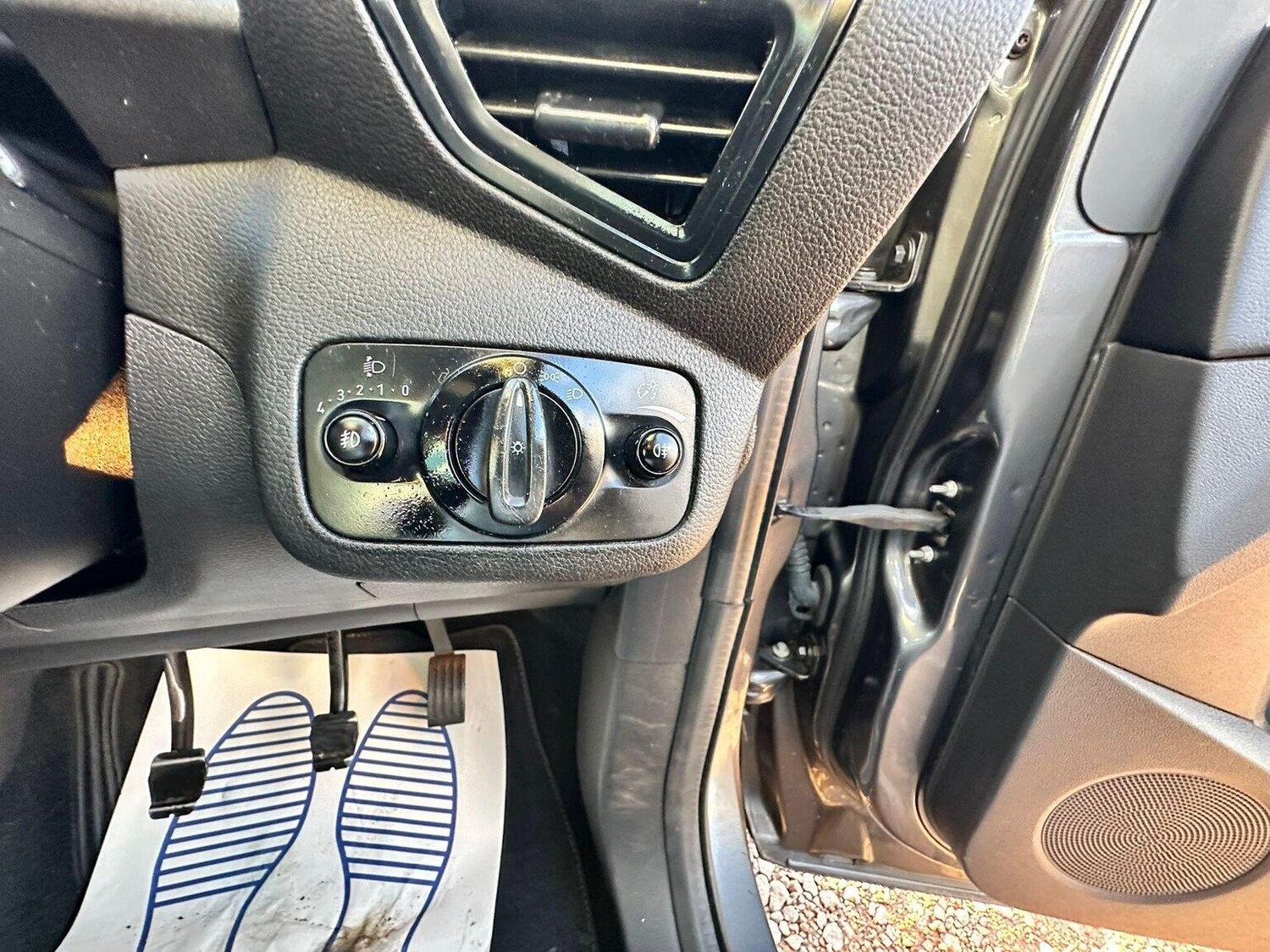 Used Ford Kuga 2015 for sale - 77742930: Photo 24