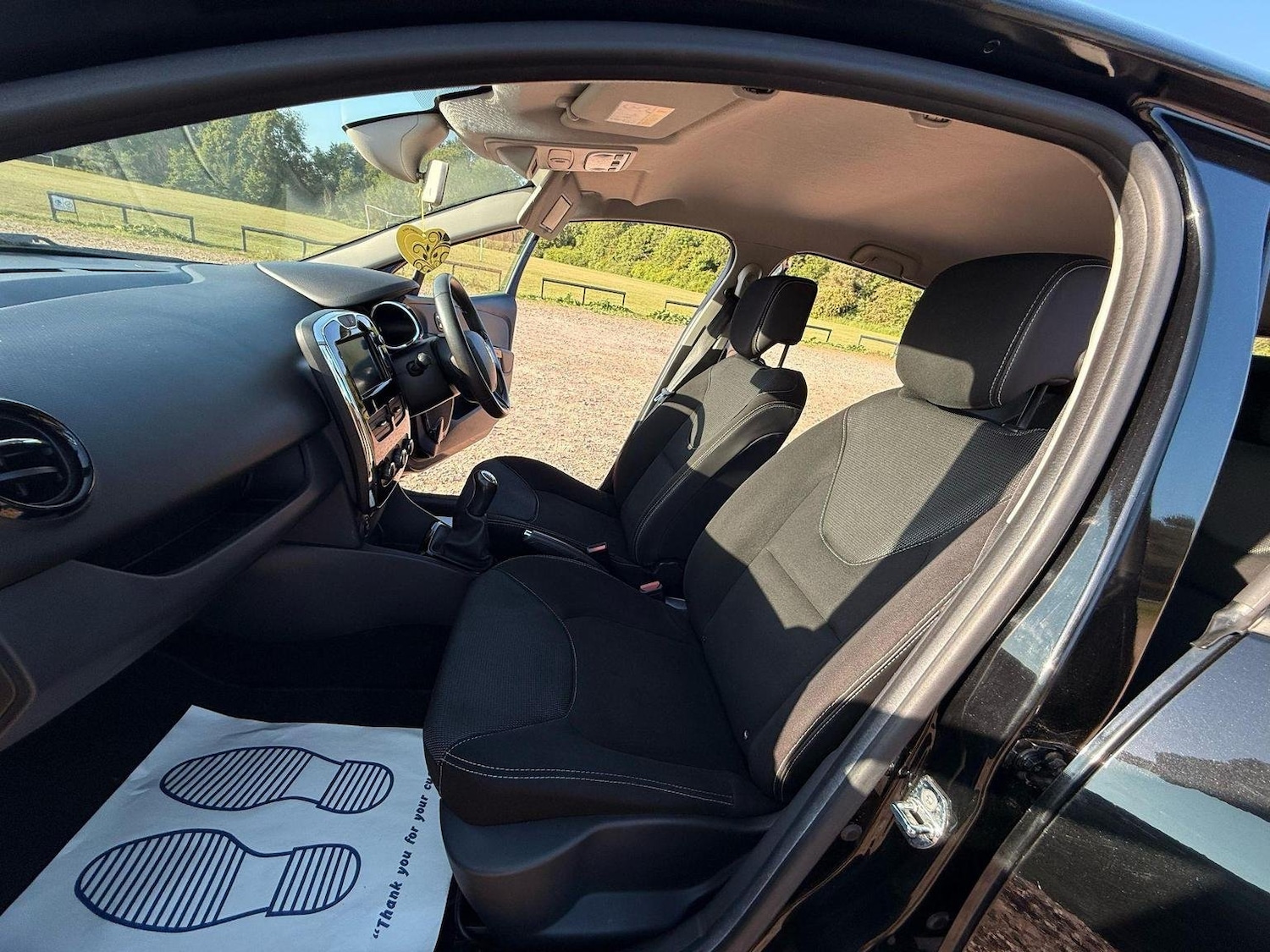 Used Renault Clio 2014 for sale - 77555056: Photo 33