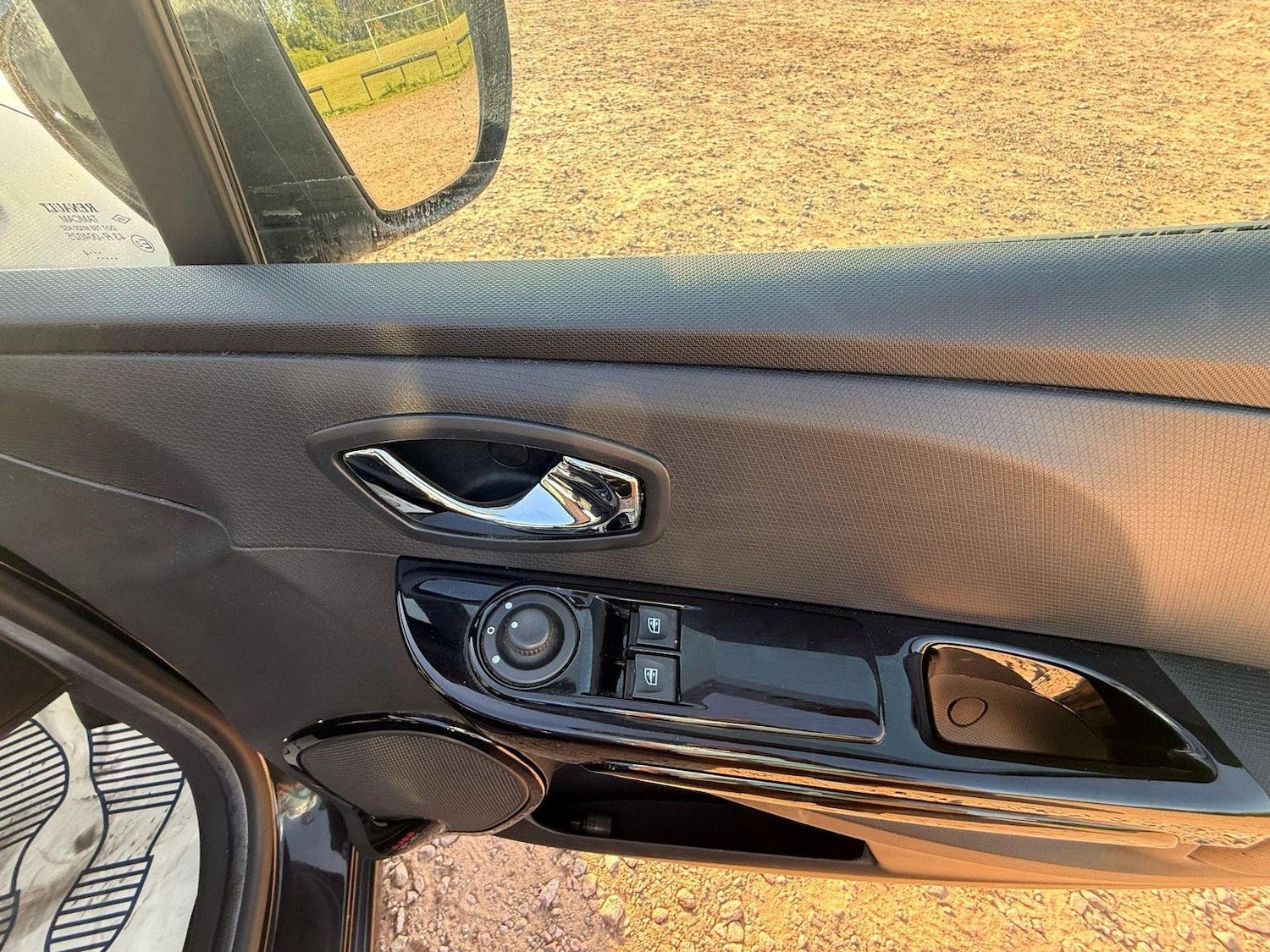 Used Renault Clio 2014 for sale - 77555056: Photo 35