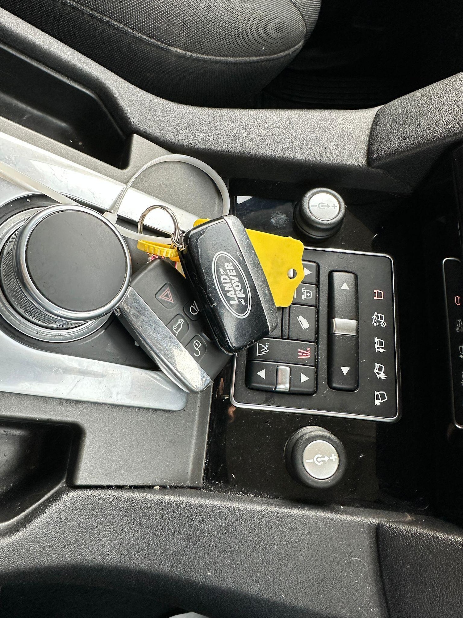 Used Land Rover Discovery 2016 for sale - 77173191: Photo 29