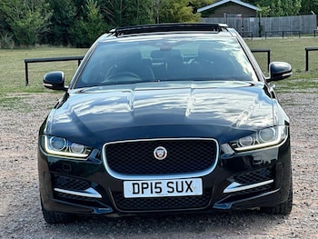 Used Jaguar XE 2015 for sale - 75550233: Photo