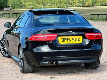Used Jaguar XE 2015 for sale - 75550233: Photo