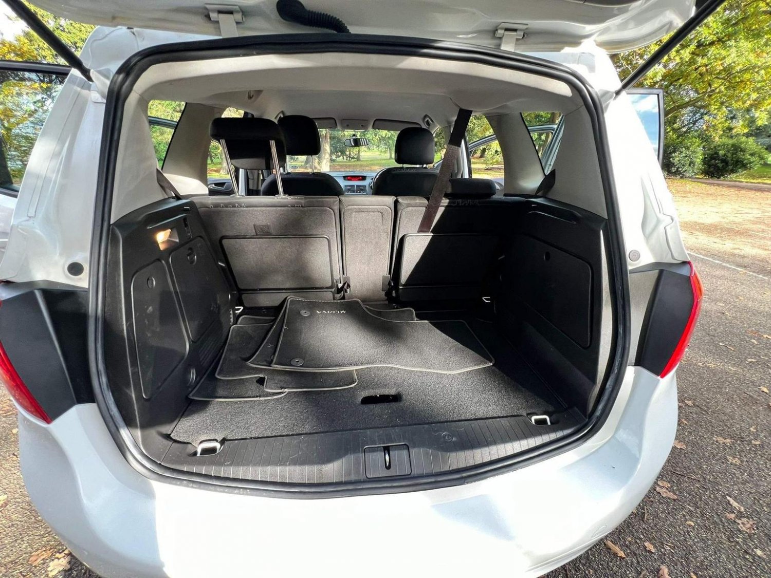 Used Vauxhall Meriva 2016 for sale - 77622572: Photo 24