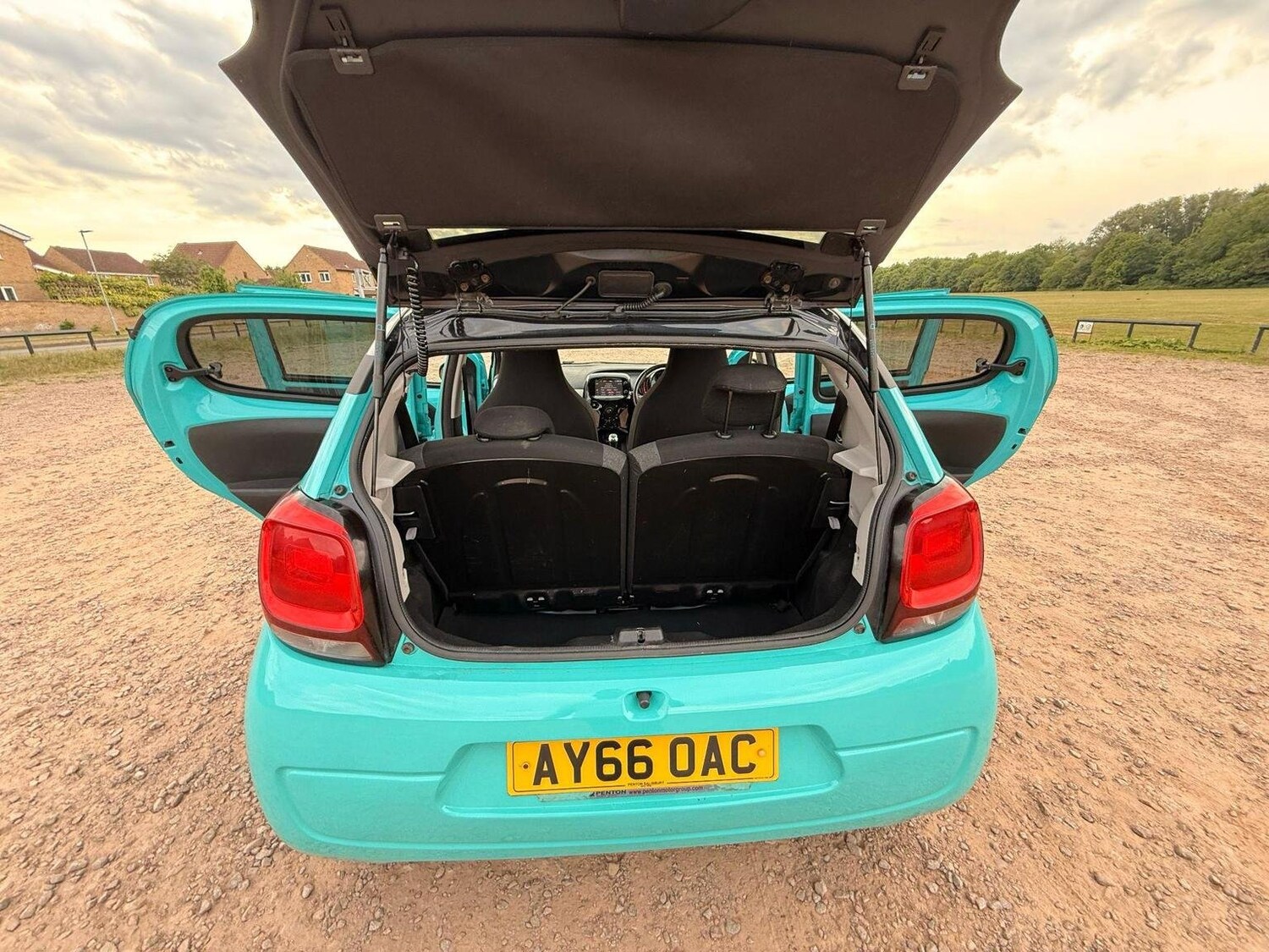 Vehicle 29