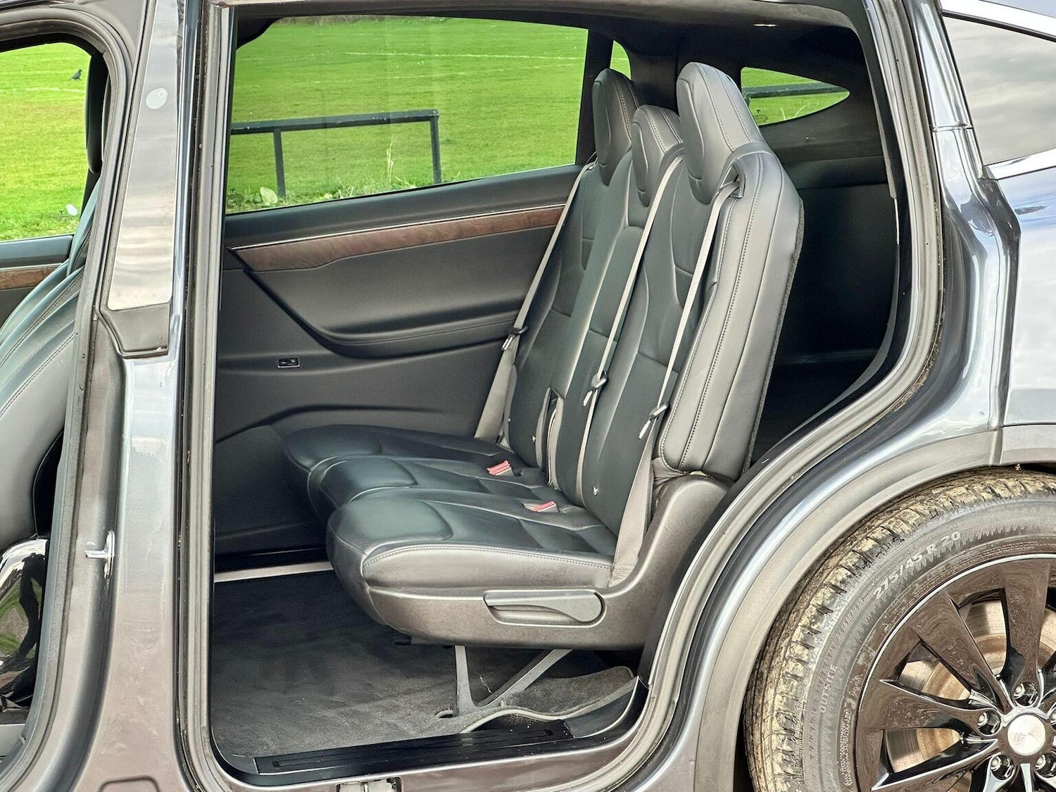 Used Tesla Model X 2017 for sale - 76521063: Photo 16