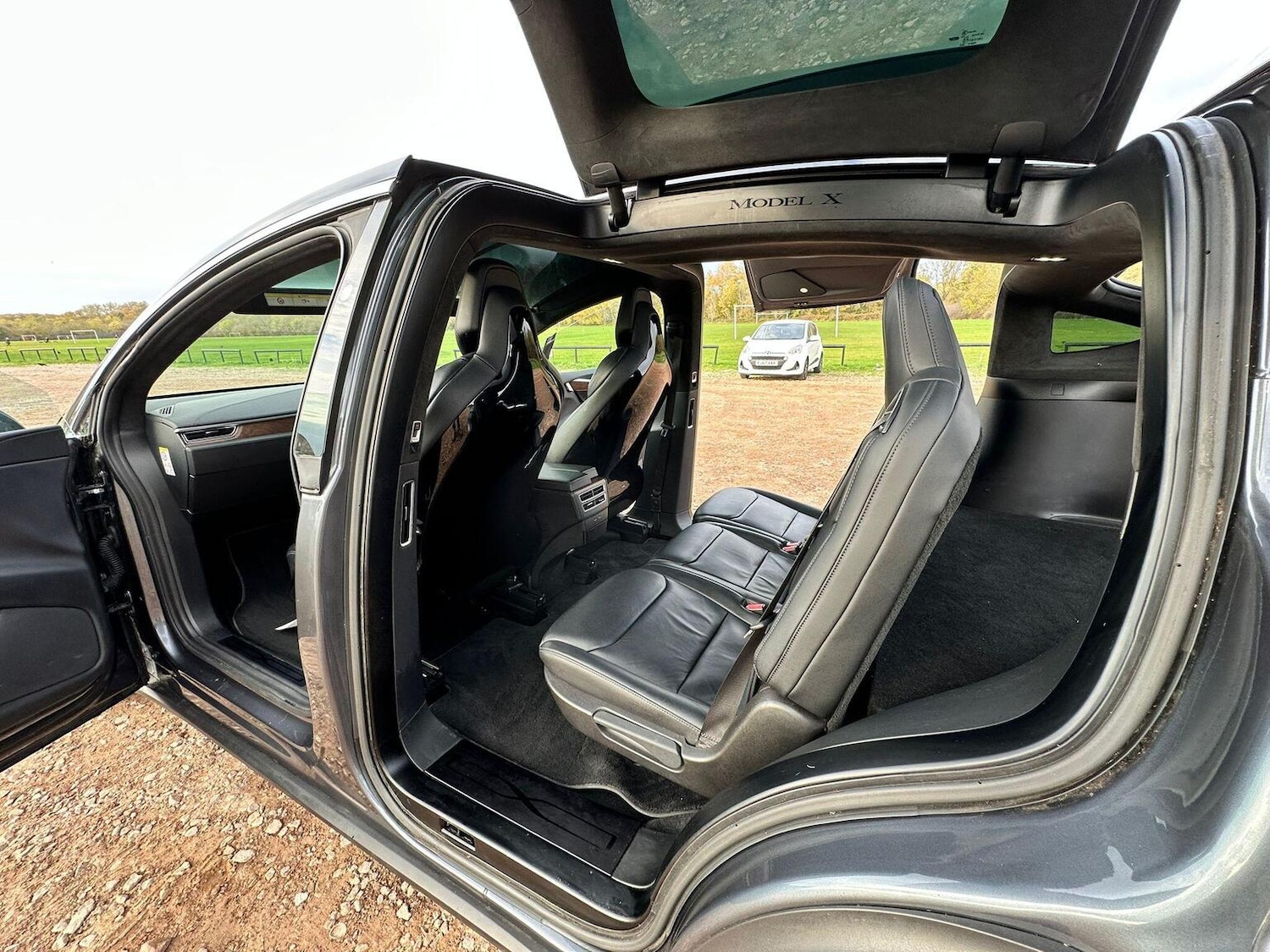 Used Tesla Model X 2017 for sale - 76521063: Photo 29