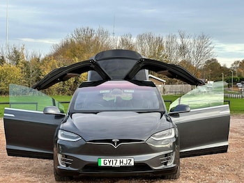 Used Tesla Model X 2017 for sale - 76521063: Photo