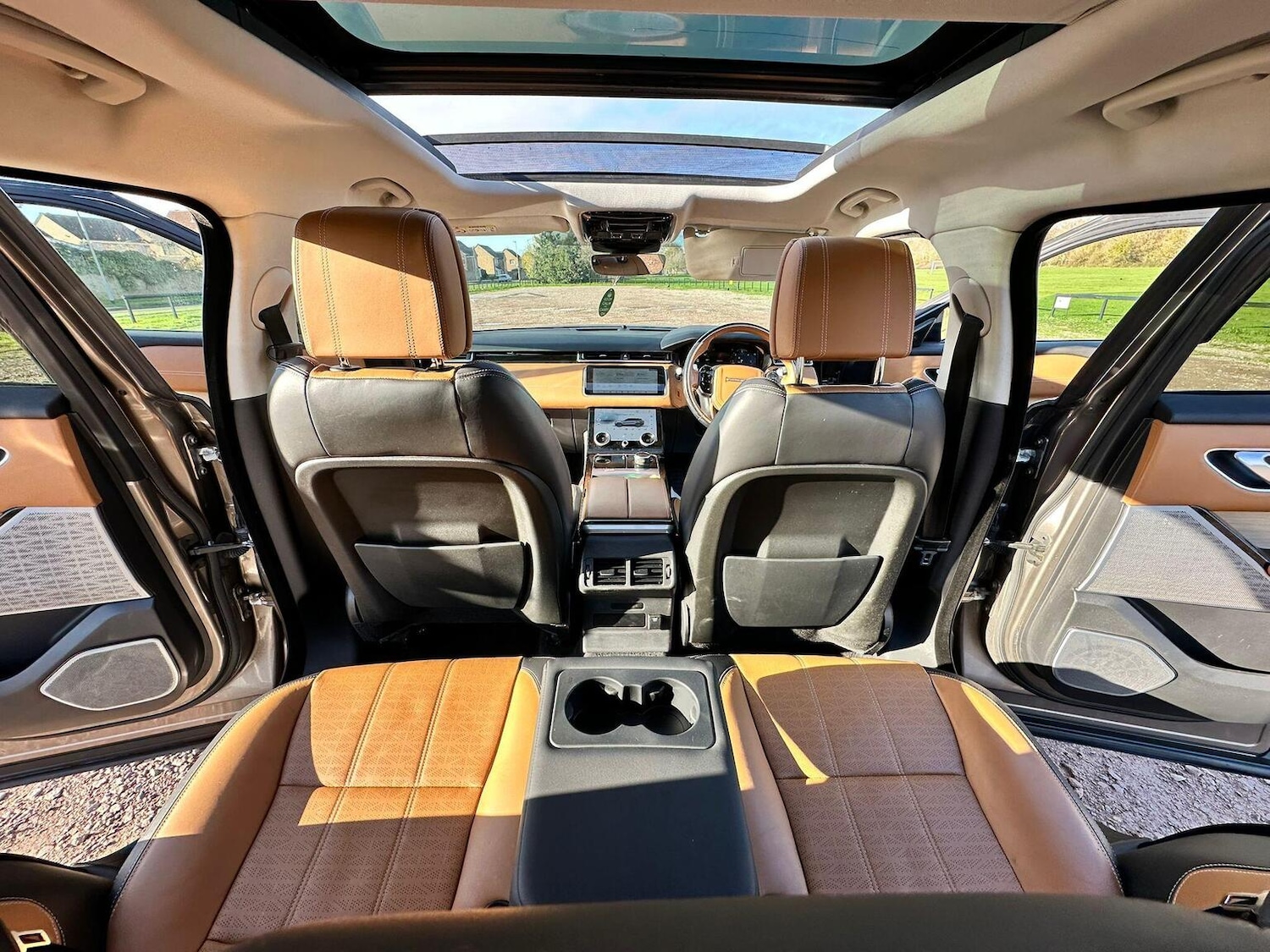 Used Land Rover Range Rover Velar 2018 for sale - 76666072: Photo 35