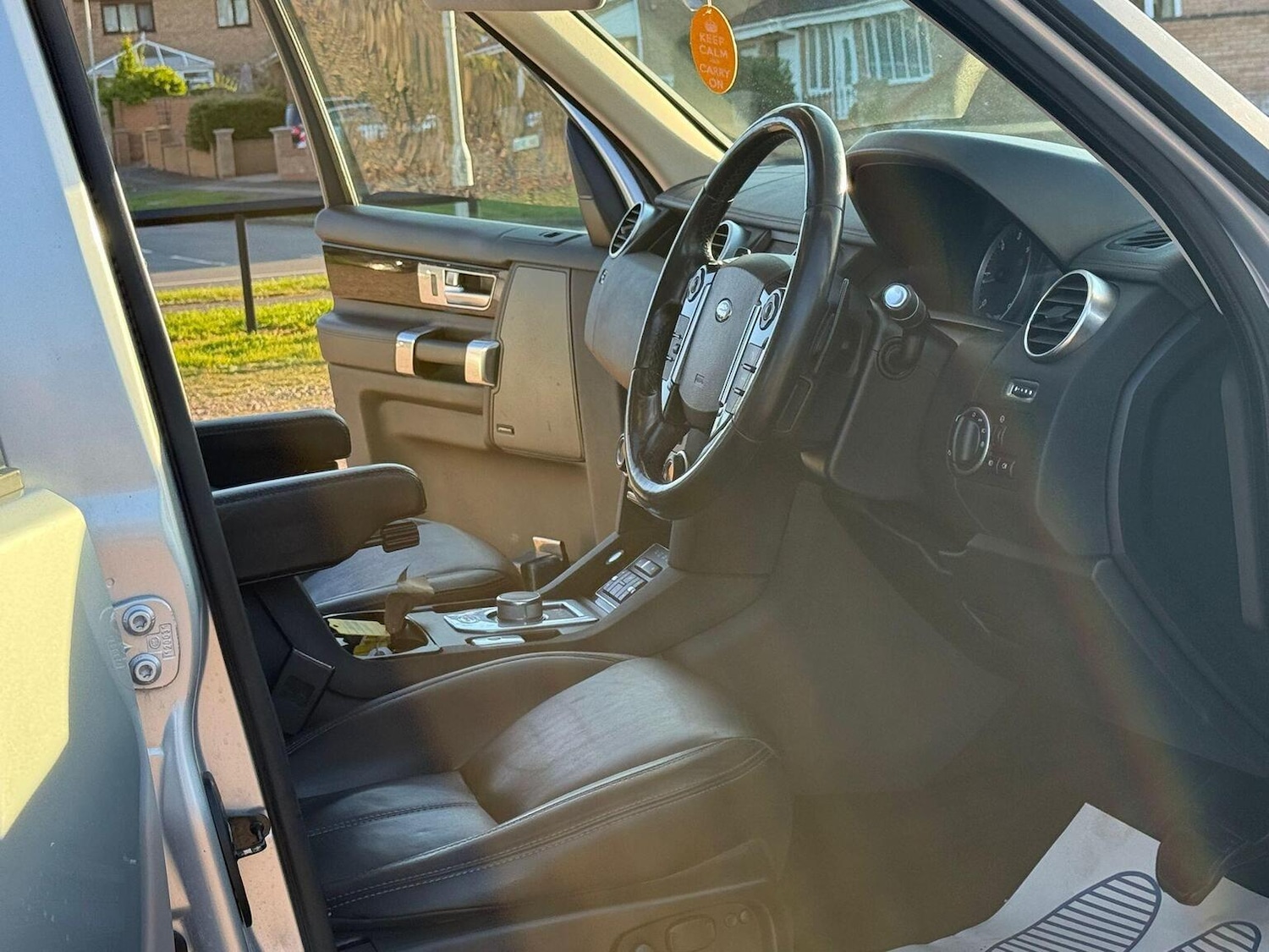 Used Land Rover Discovery 2015 for sale - 78168915: Photo 18