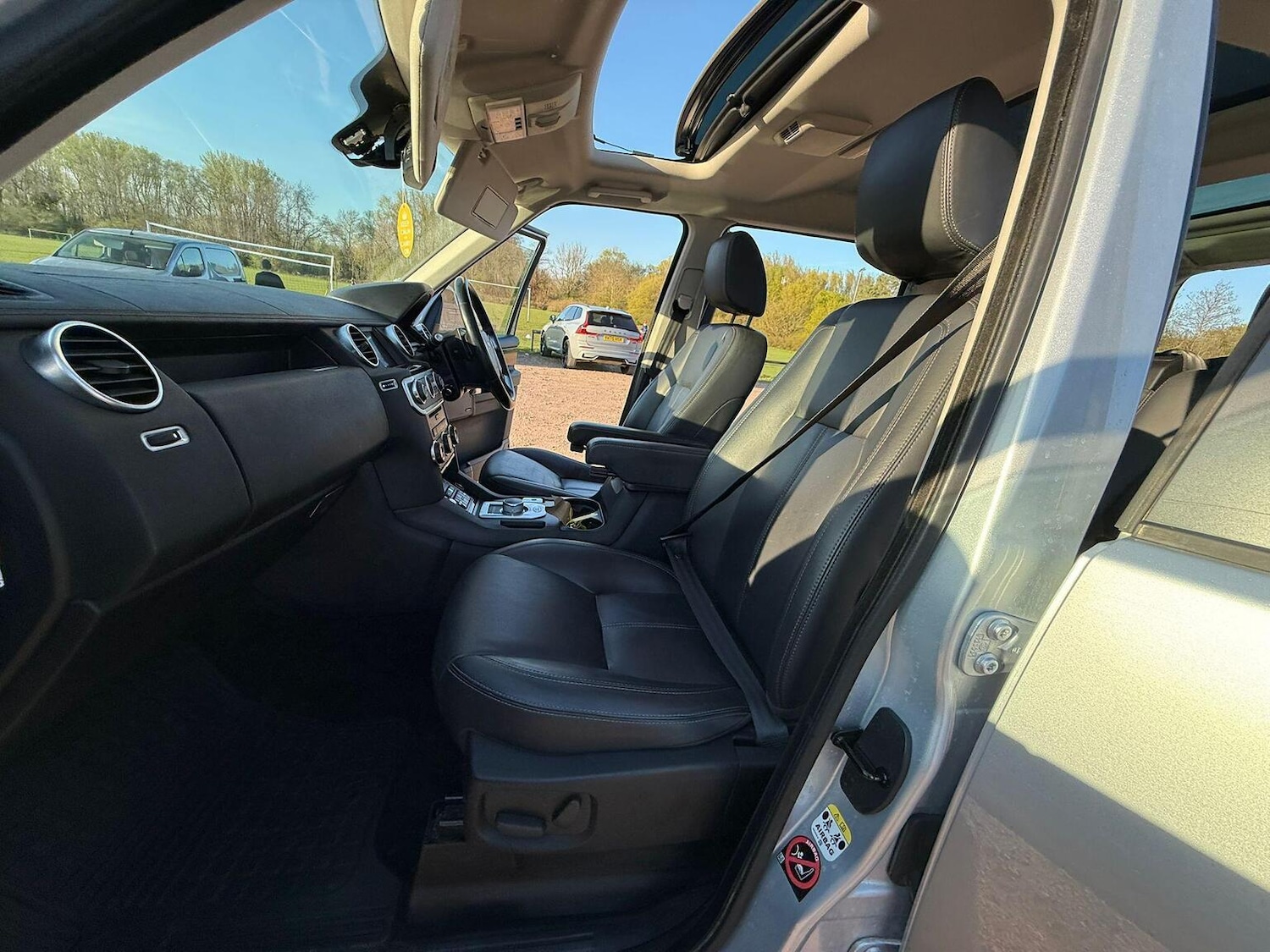 Used Land Rover Discovery 2015 for sale - 78168915: Photo 30