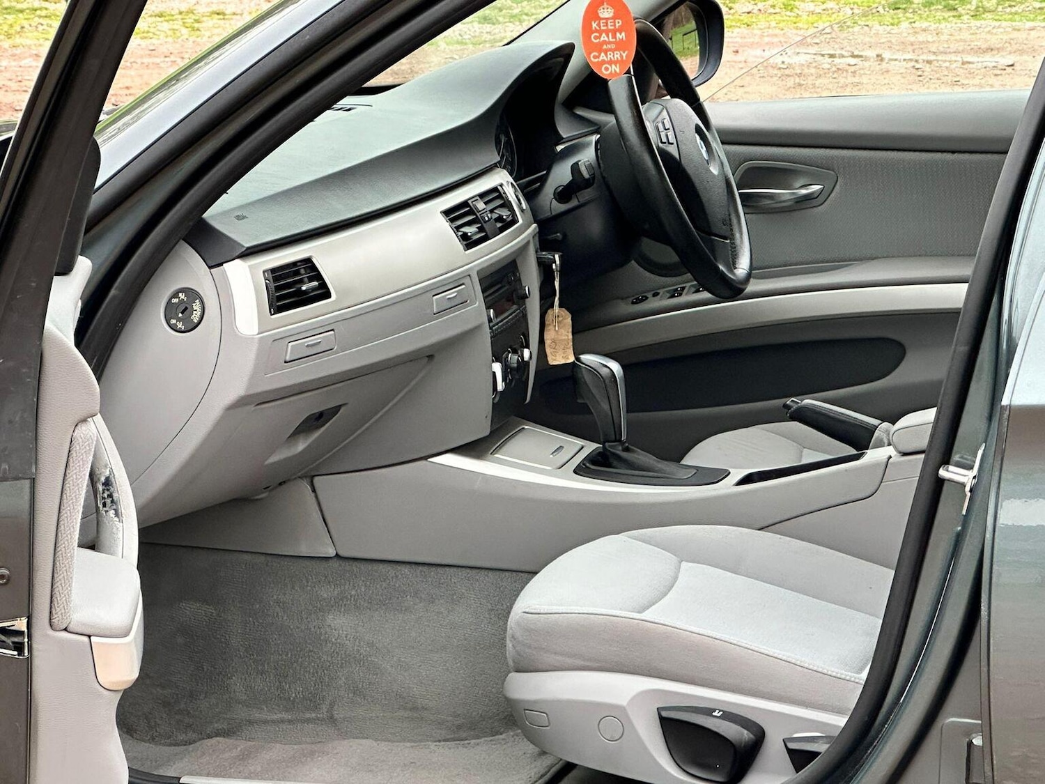 Used BMW 3 Series 2011 for sale - 76974408: Photo 32