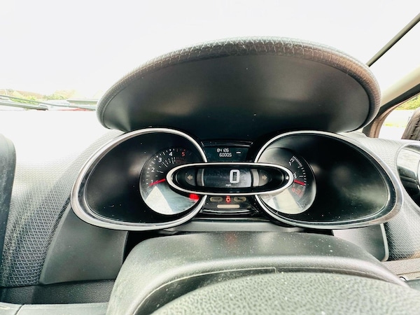 Used Renault Clio 2017 for sale - 75475540: Photo 25
