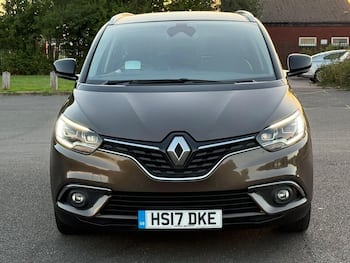 Used Renault Grand Scenic 2017 for sale - 79779731: Photo