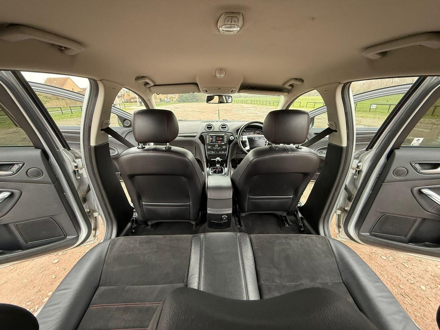 Used Ford Mondeo 2014 for sale - 77357332: Photo 24