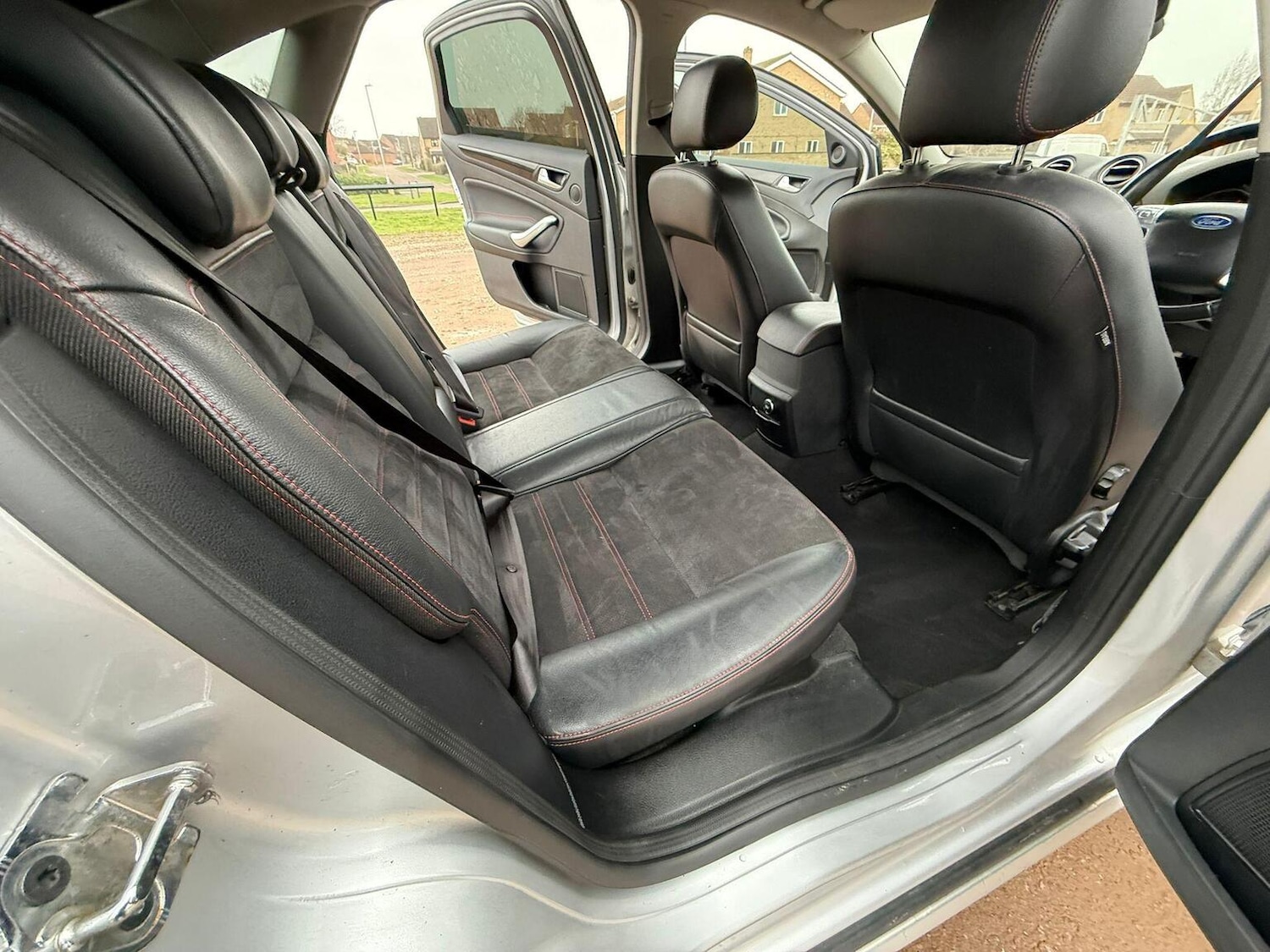 Used Ford Mondeo 2014 for sale - 77357332: Photo 25