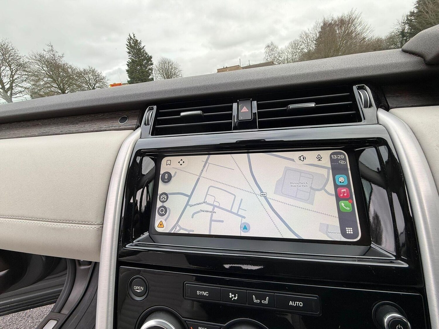 Used Land Rover Discovery 2017 for sale - 77501469: Photo 24