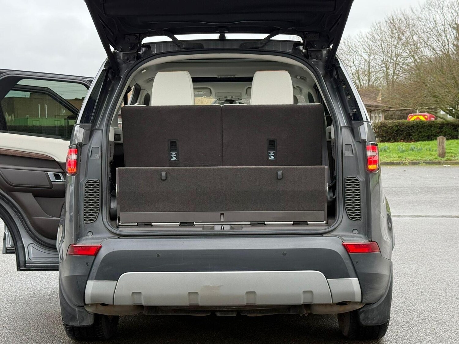 Used Land Rover Discovery 2017 for sale - 77501469: Photo 31