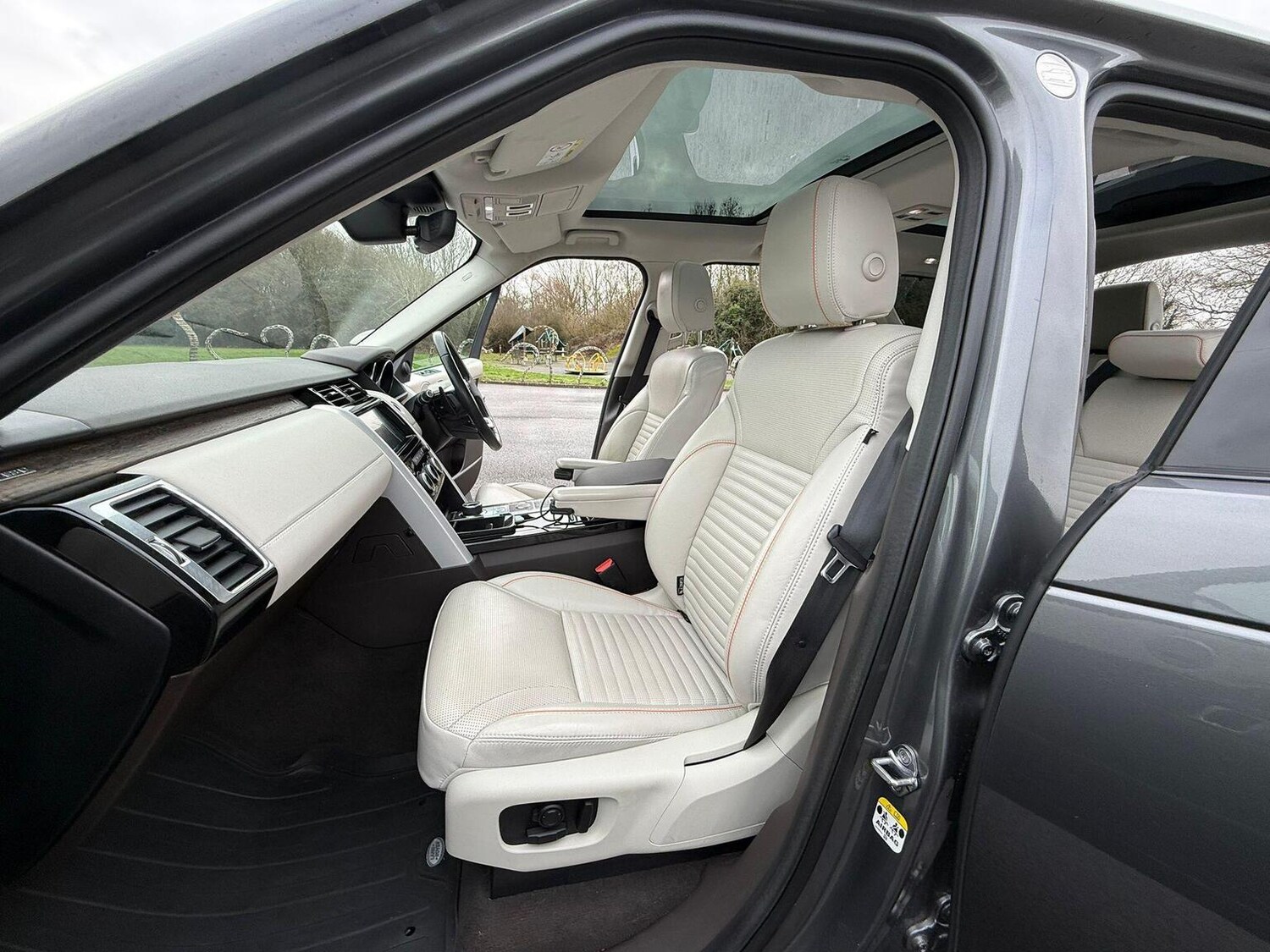 Used Land Rover Discovery 2017 for sale - 77501469: Photo 36