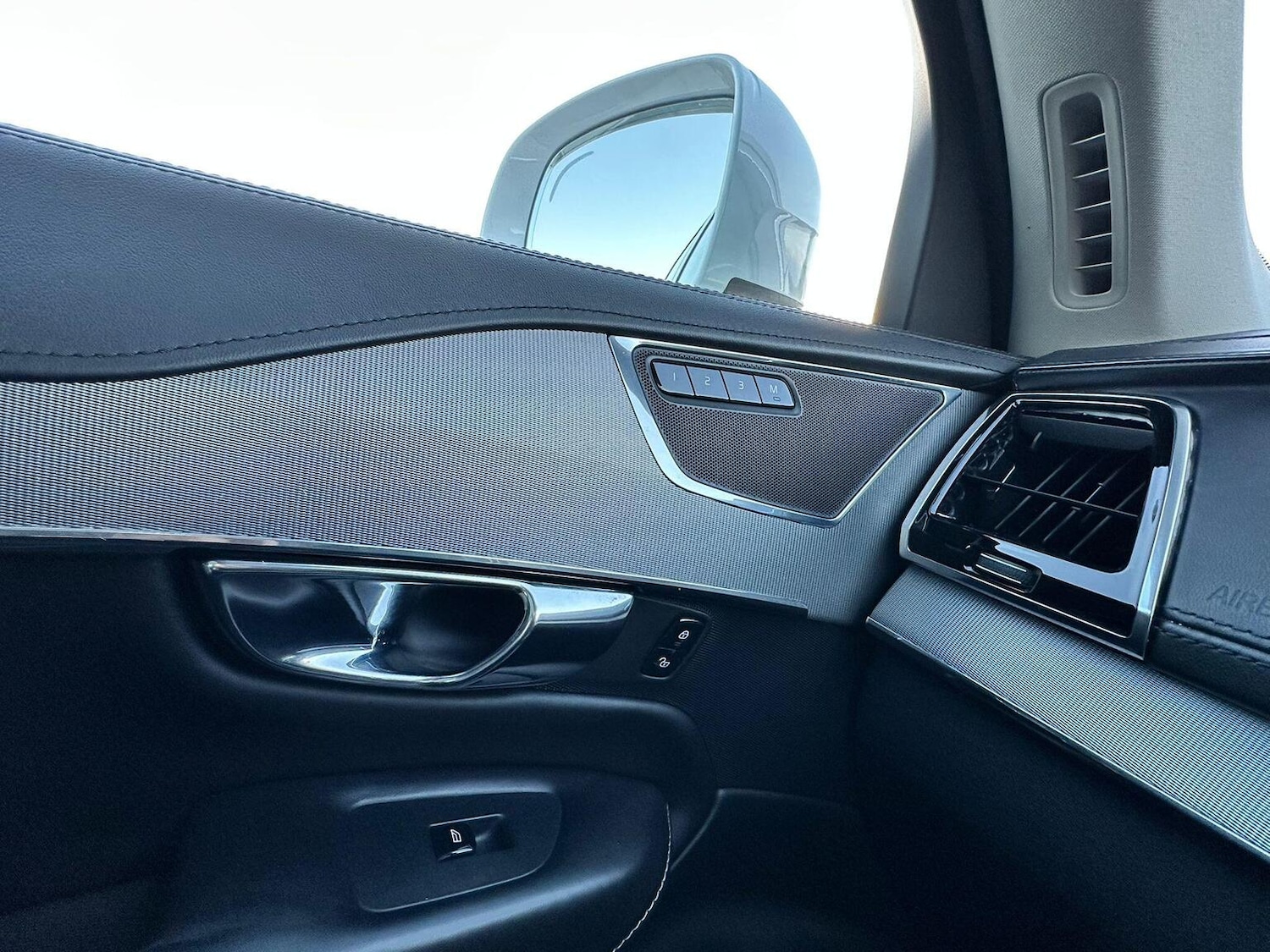 Used Volvo XC90 2016 for sale - 76957897: Photo 51