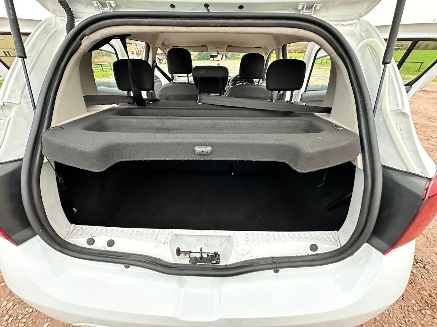 Used Dacia Sandero 2017 for sale - 76769702: Photo 25