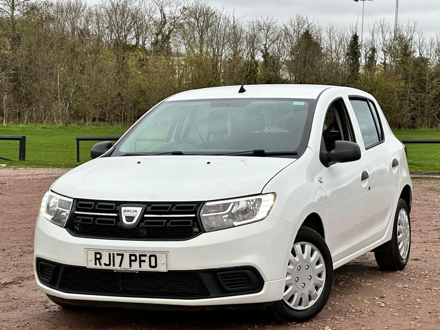 Used Dacia Sandero 2017 for sale - 76769702: Photo 3