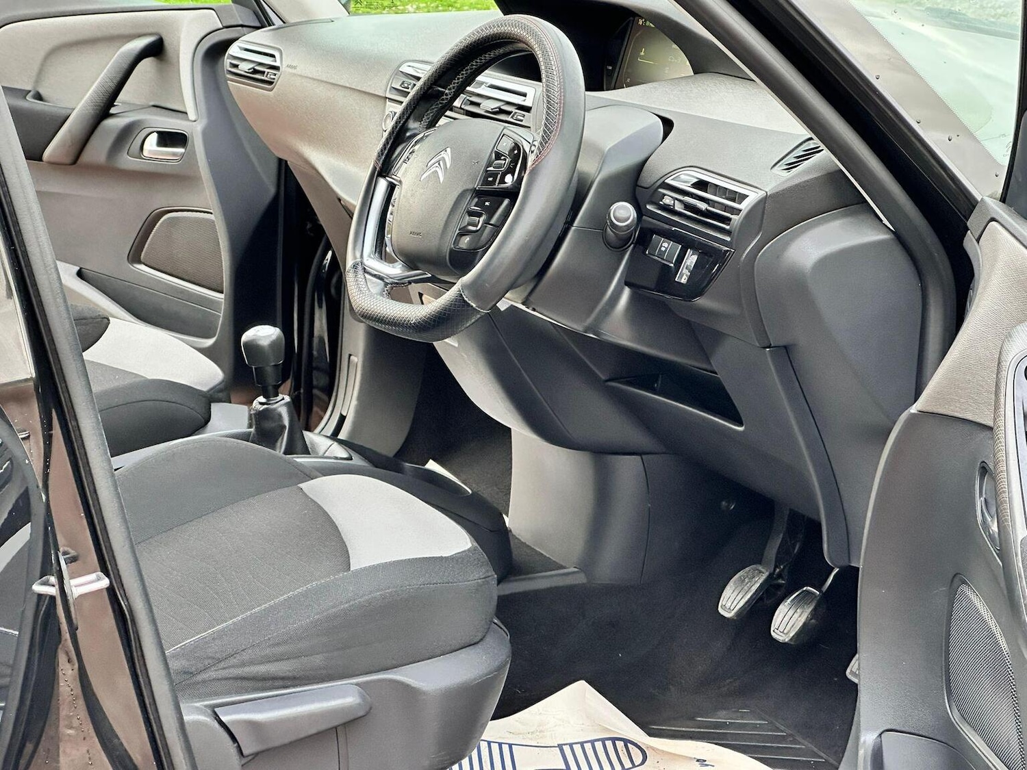 Used Citroen C4 Grand Picasso 2016 for sale - 76358234: Photo 16