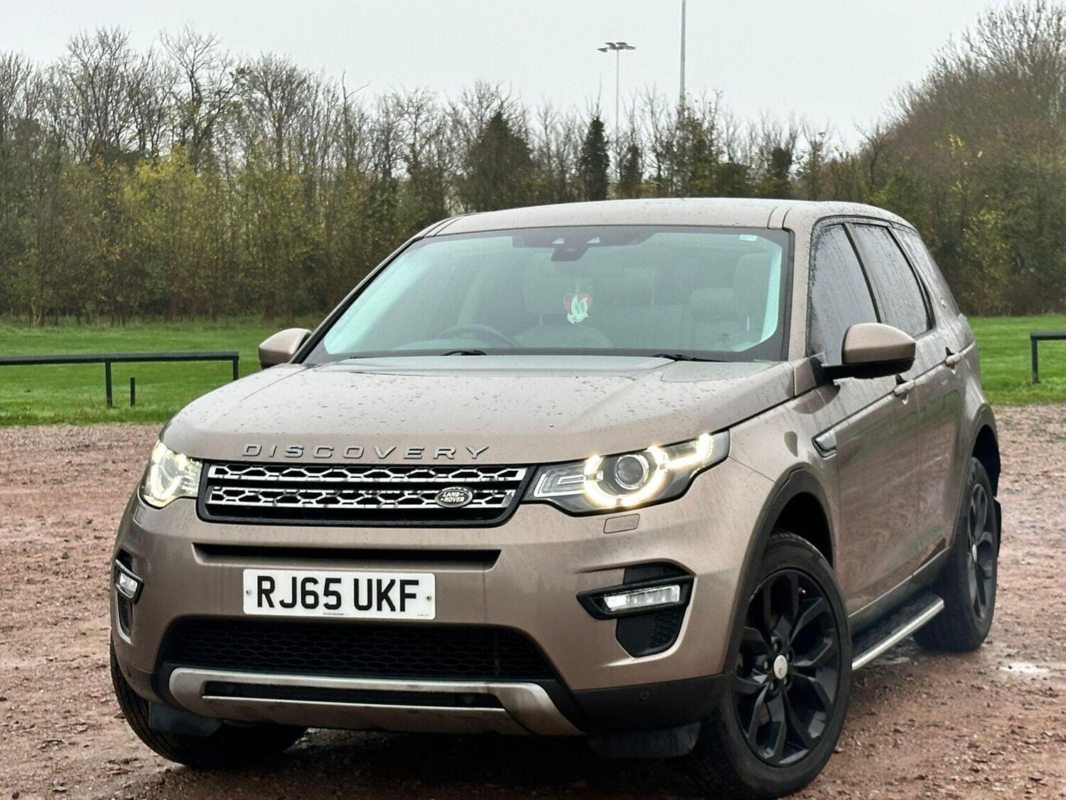 Used Land Rover Discovery Sport 2015 for sale - 76605890: Photo 3